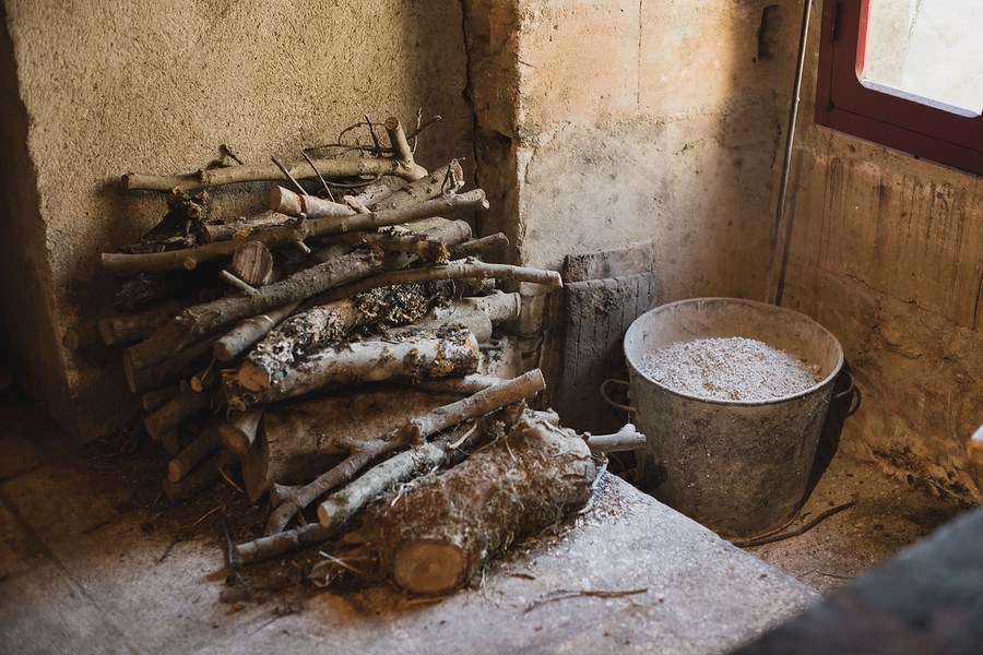Photographies huile de noix du périgord ©Eve Lancery Hilaire, Studio des 2 Prairies