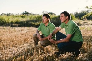 Photographe agriculture : portrait d'agriculteur en grandes cultures ©Studio des 2 Prairies